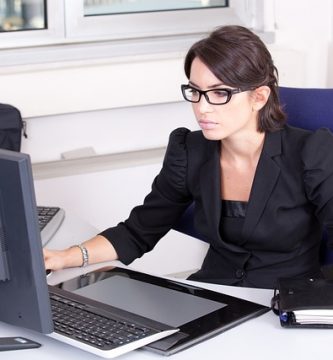 ¿Se pueden contratar gente en las LLC?